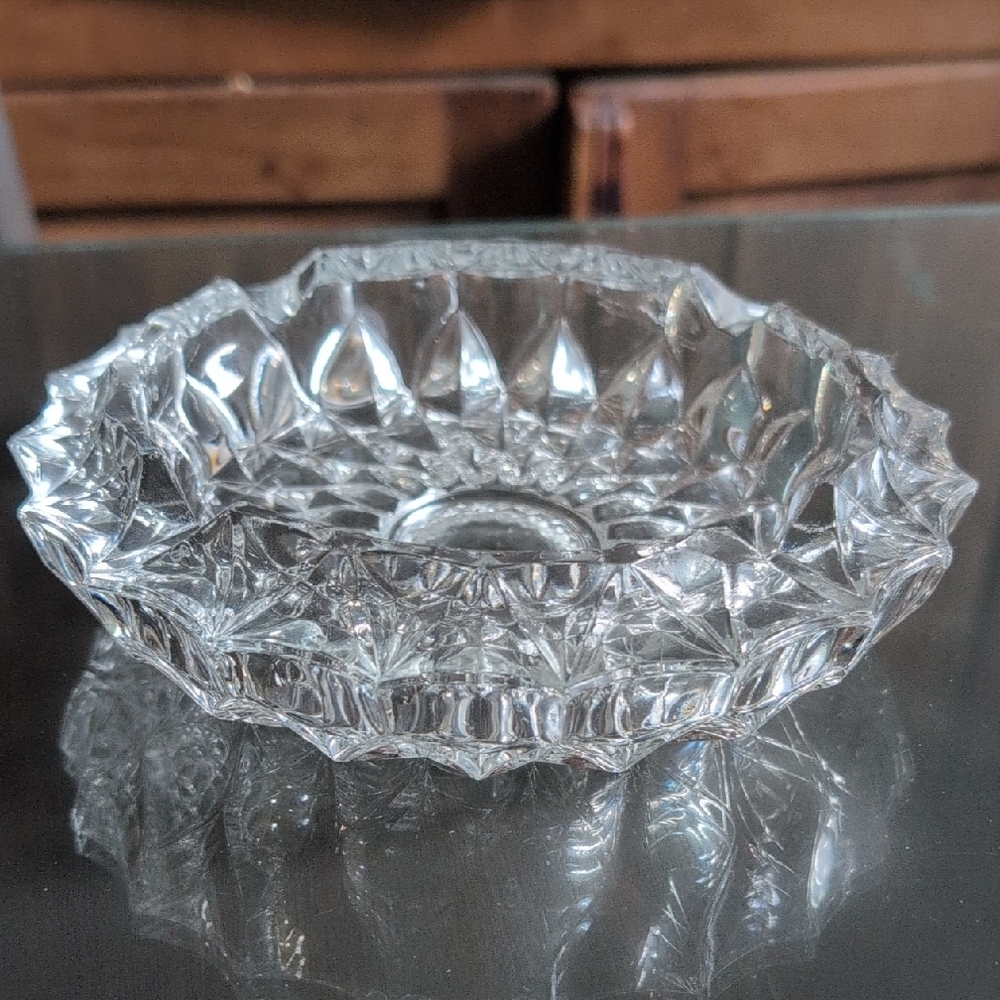 Elegant Crystal Glass Ashtray 7"